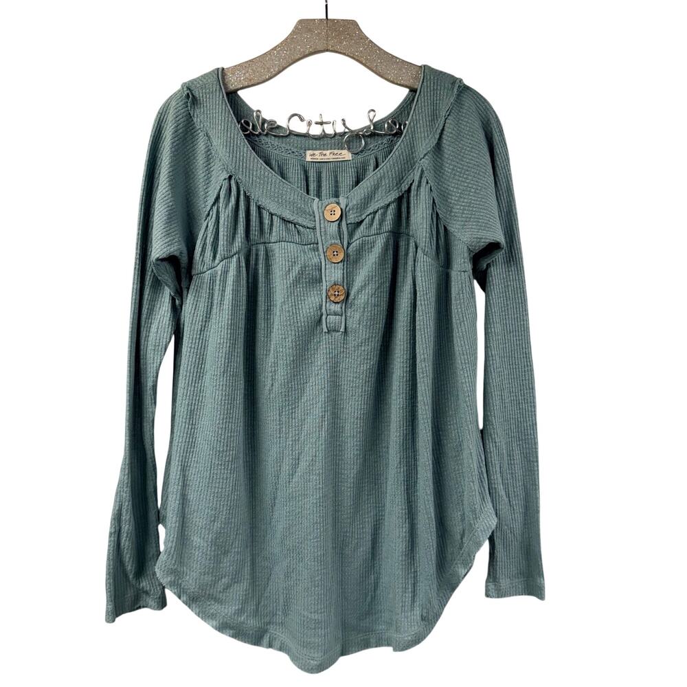 We The Free People Henley Green Snap Medium Long Sleeve